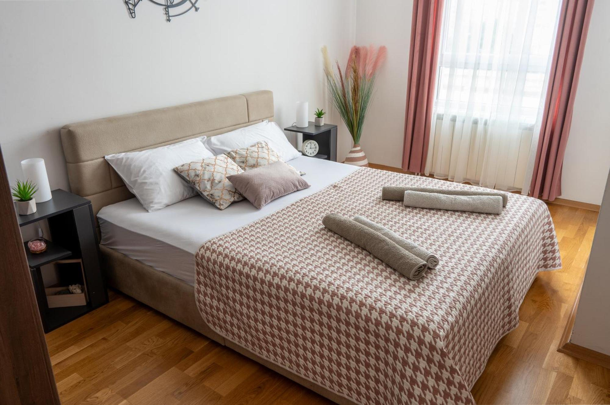 Skopje Station Apartment מראה חיצוני תמונה